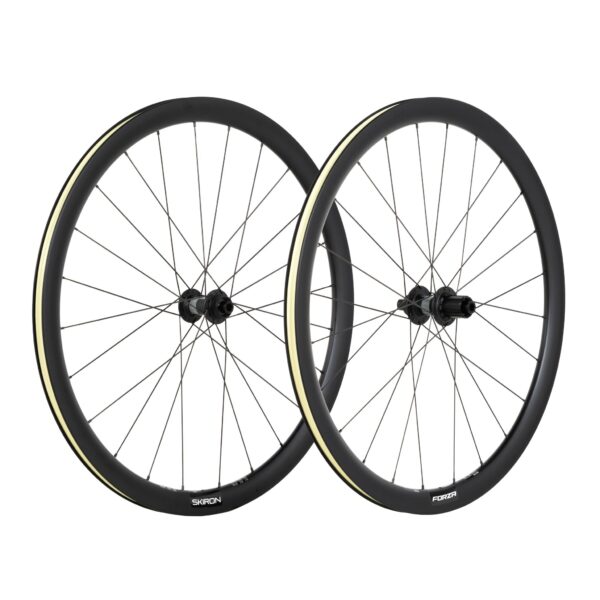 Forza Skiron CR38 wheelset / DTSwiss 370 Classic hub